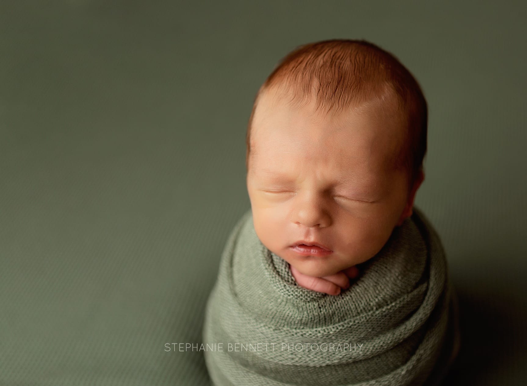 rochester mn rainbow baby | Northfield newborn photographer with studio