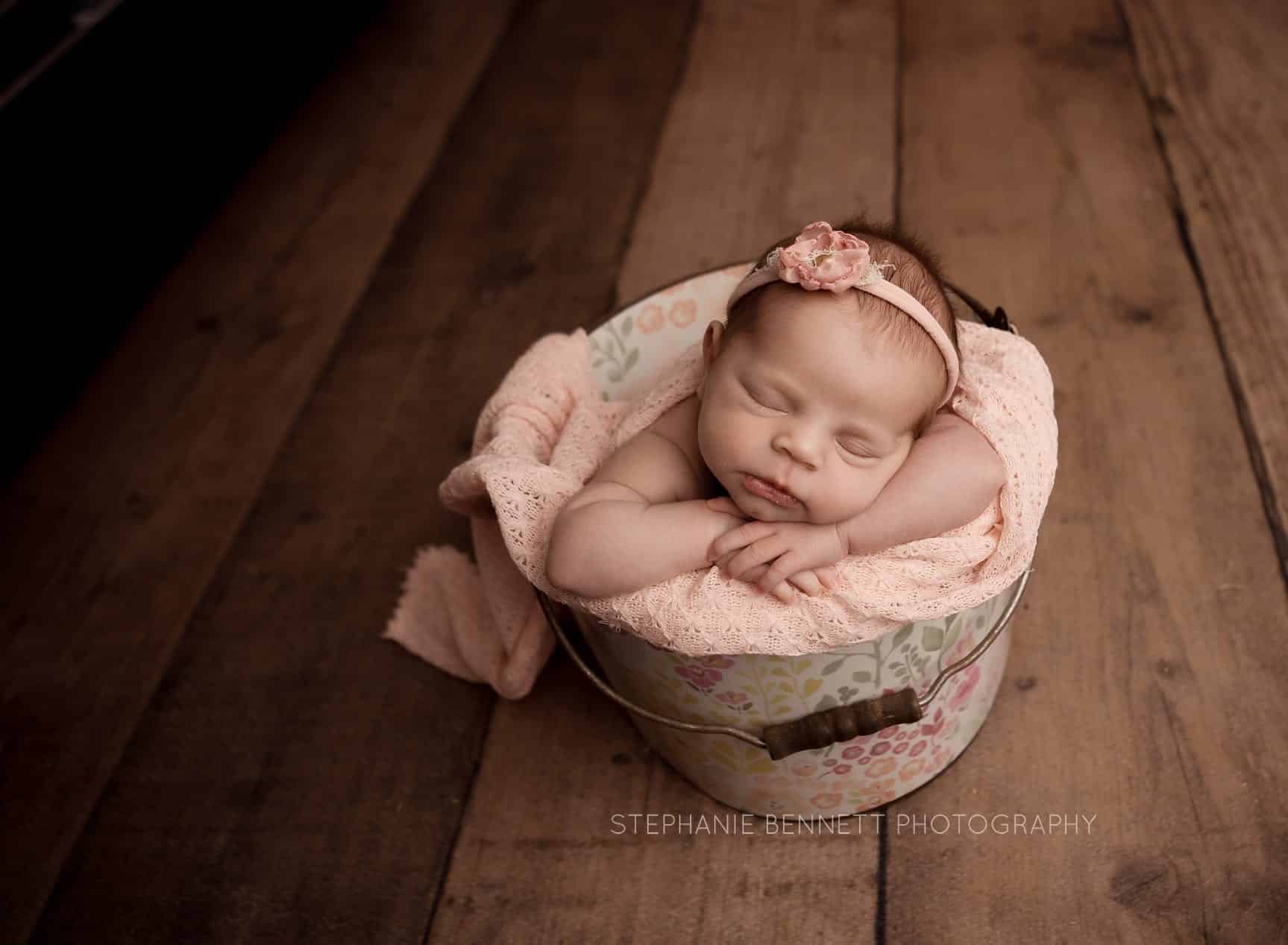 Newborn photography lakeville mn bucket pose