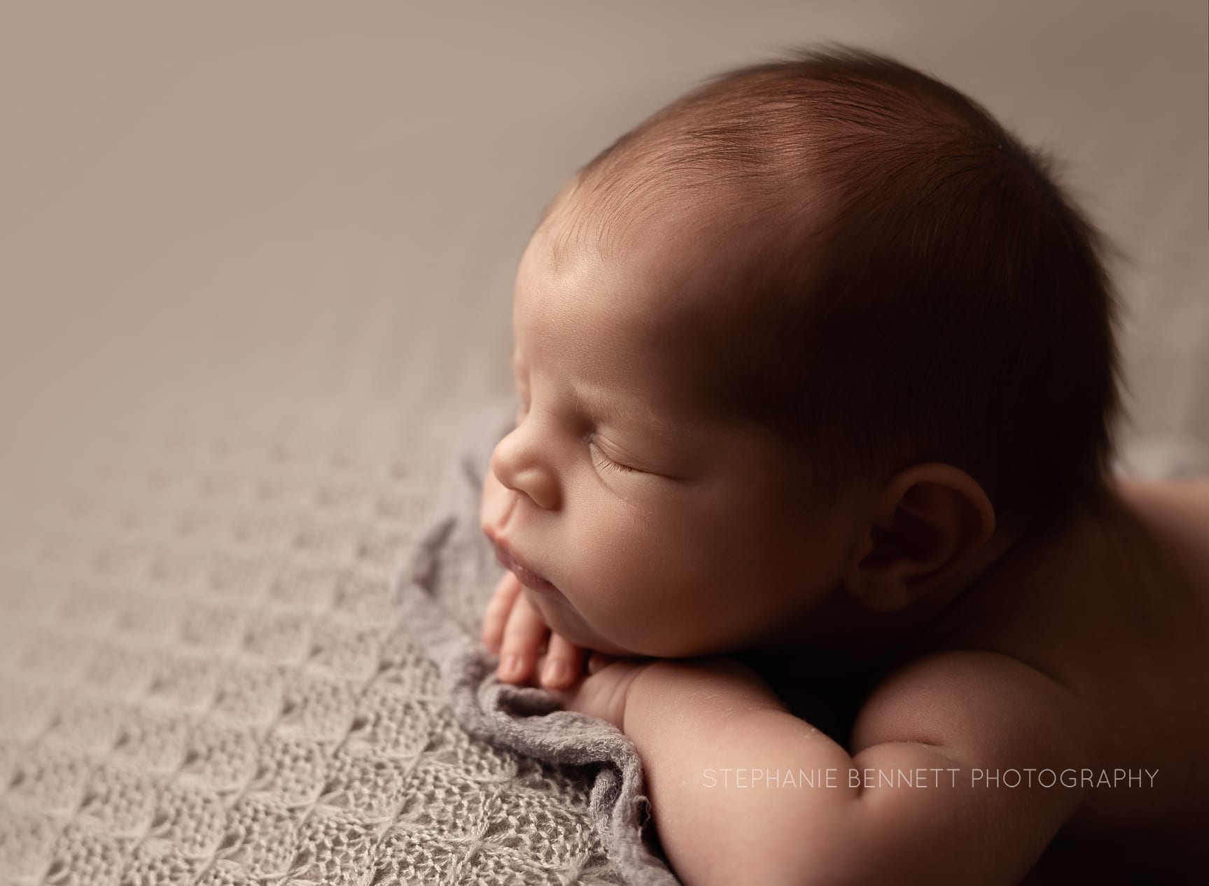 Newborn photography lakeville mn baby profile