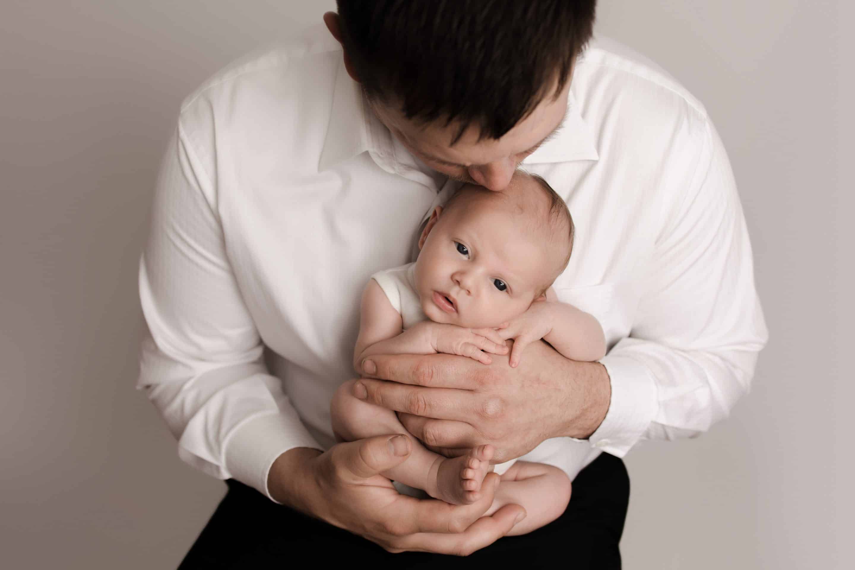 Newborn posing guide minnesota baby photographer