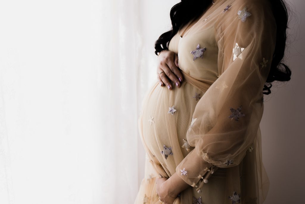 Maternity Session Clothing Ideas - Minneapolis Maternity Photographer