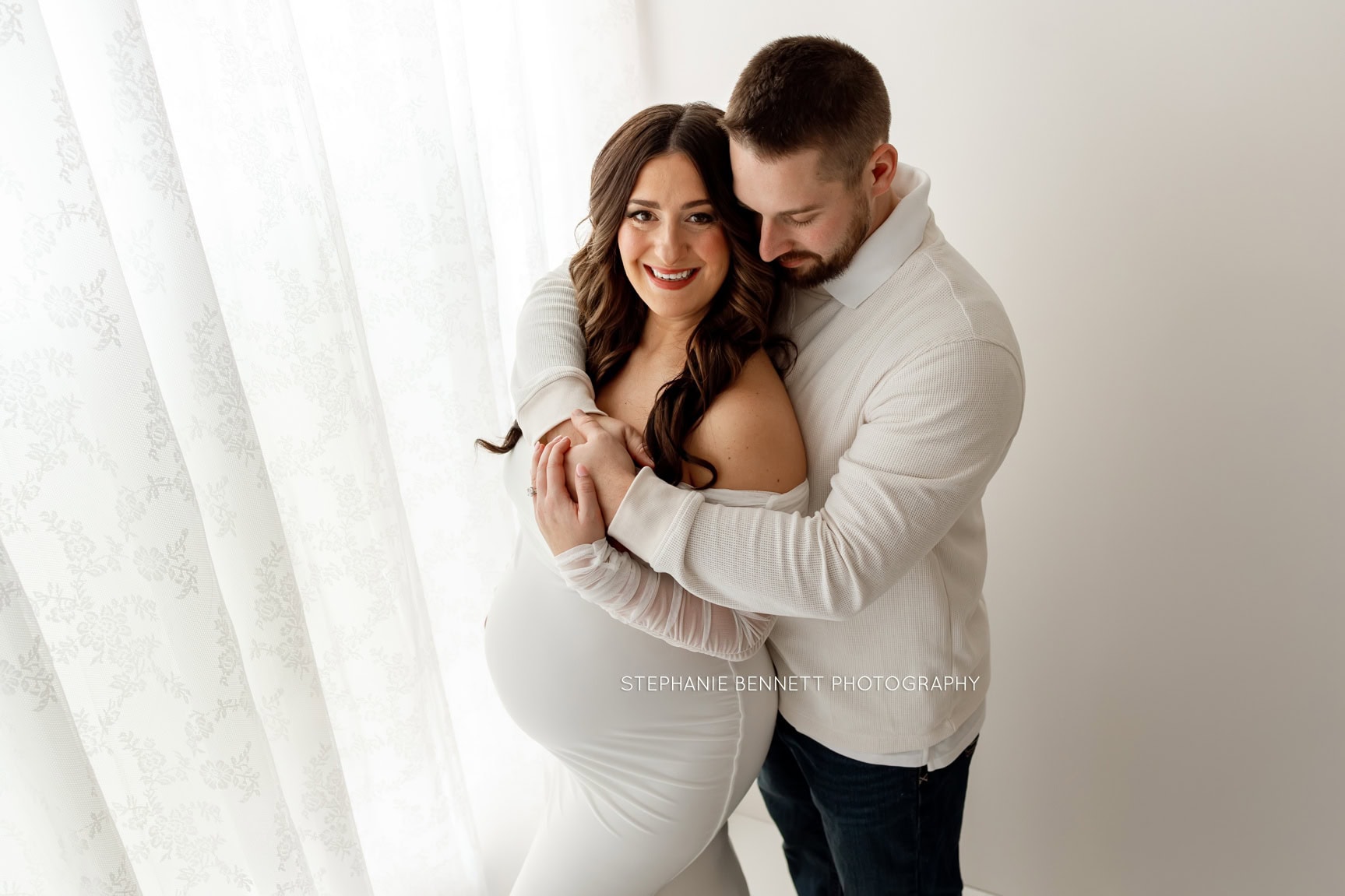 When should I take maternity photos