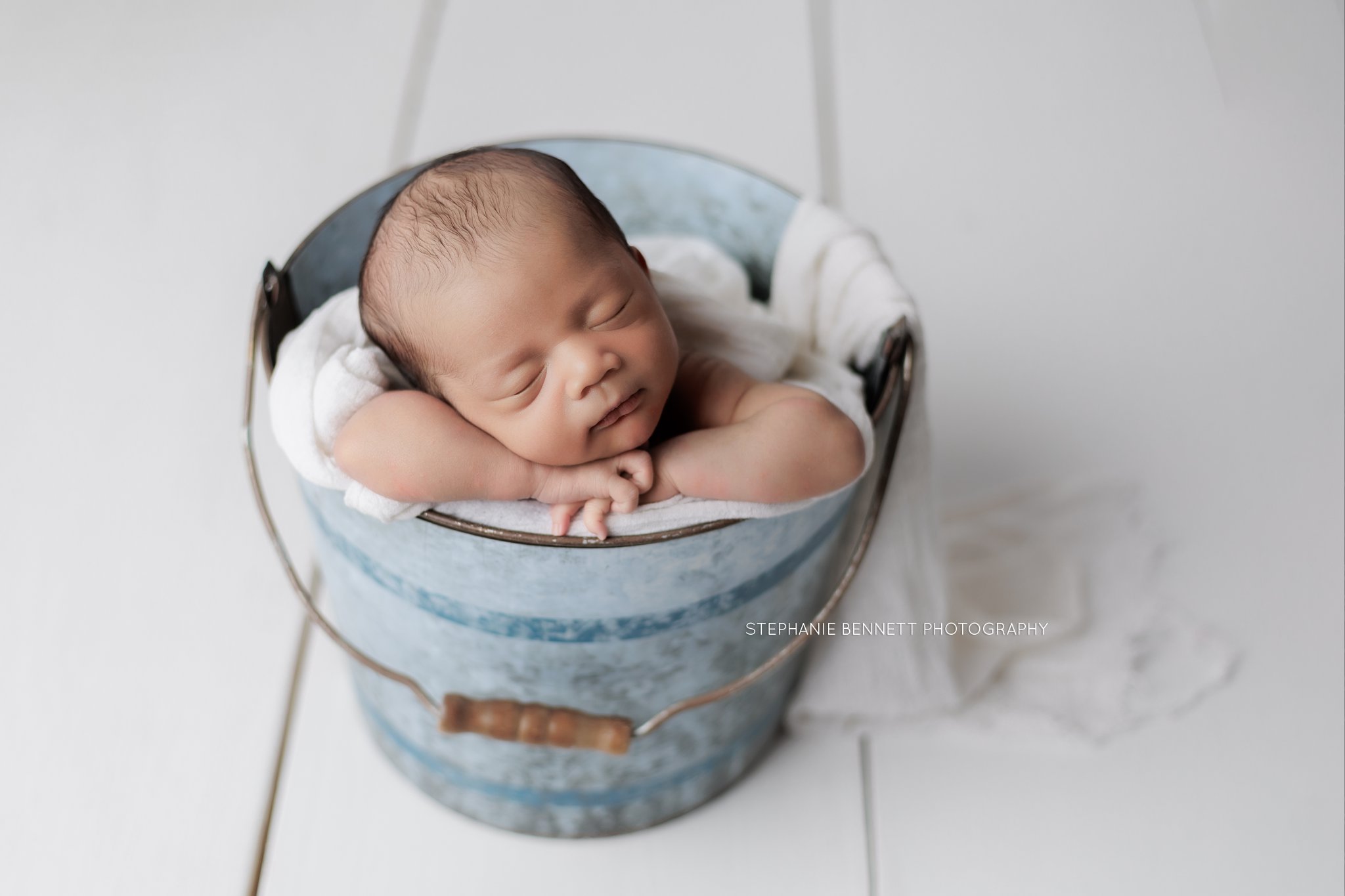Newborn mini sessions near minneapolis mn
